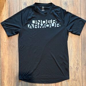 Under Armour Men's Black and Gray Tee